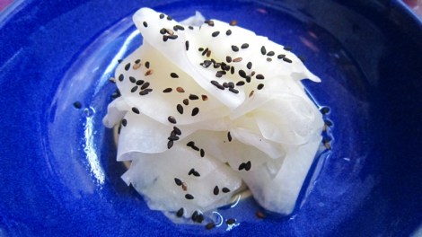 Légume au sésame noir