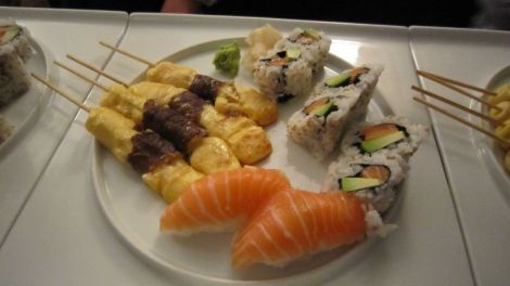 Yakitori et sushi