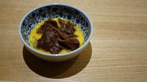 Viande dans de l'oeuf